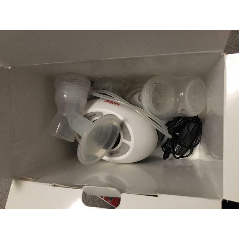 Nuby Natural Touch Digital Breast Pump