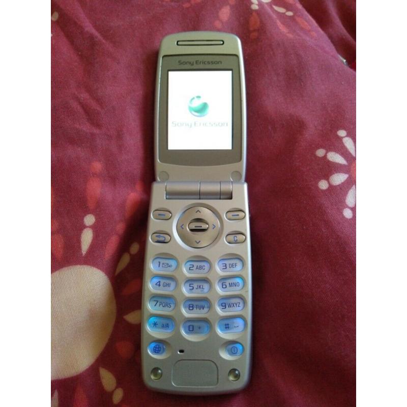 Sony Ericsson Z600 - Blue/Silver Unlocked Classic Mobile Phone