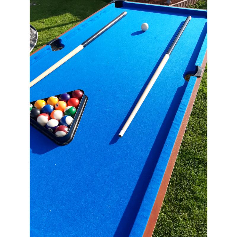 snooker table
