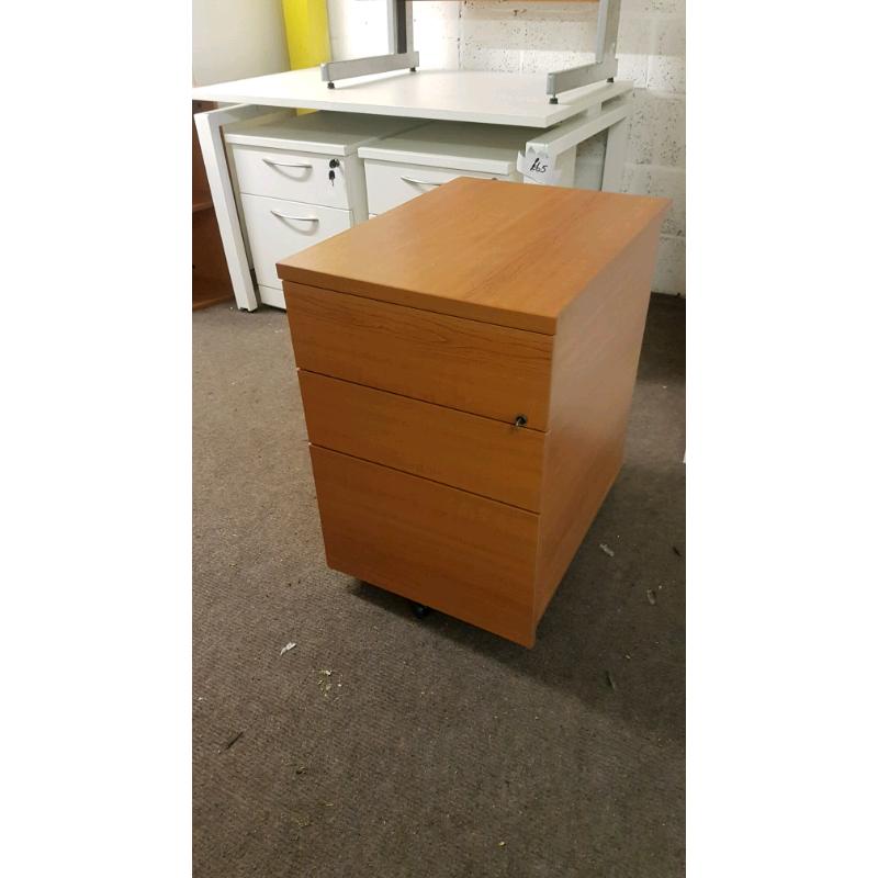 Lockable Cherry Wood Effect 3 Drawer Office Desk Pedestal