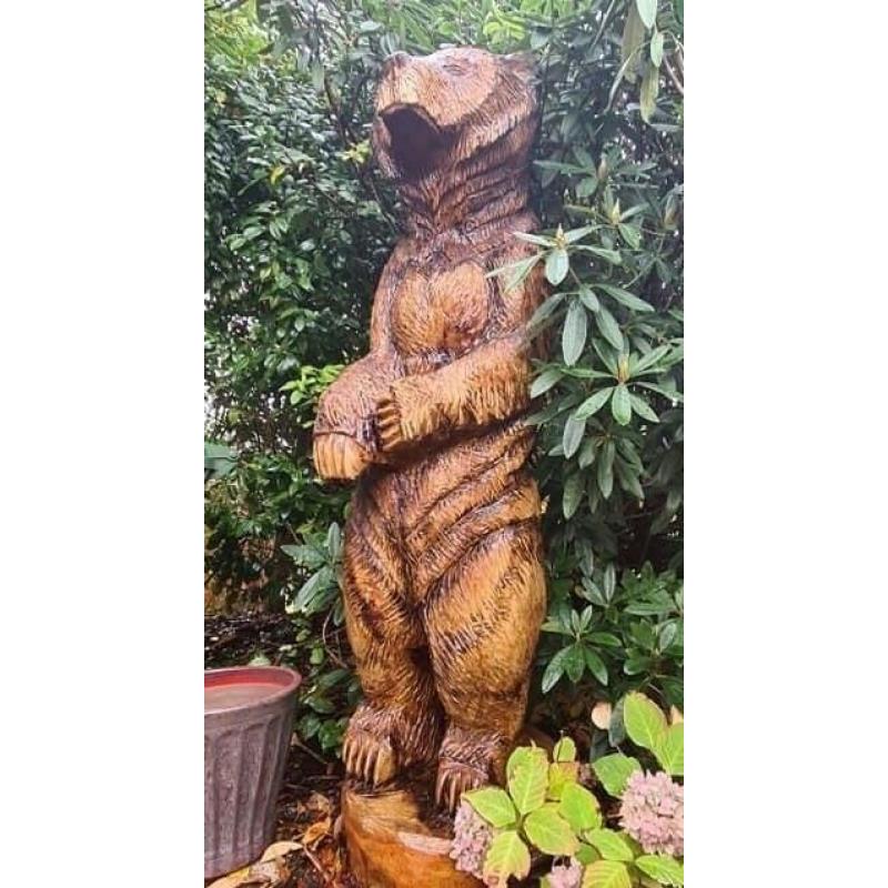 Wooden decorative bear carving
