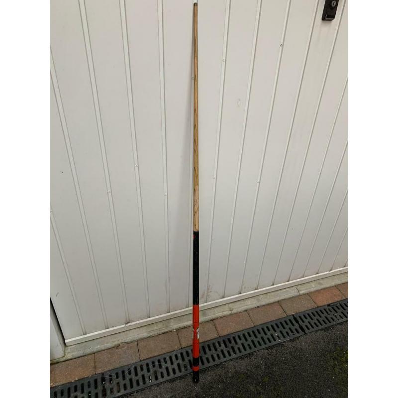 Pool snooker cue