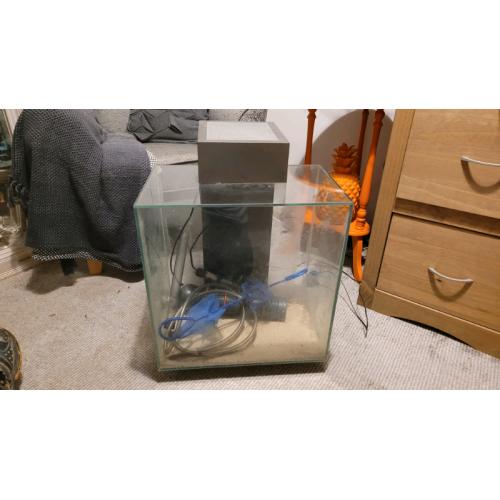 Fish tank fluval edge 46l