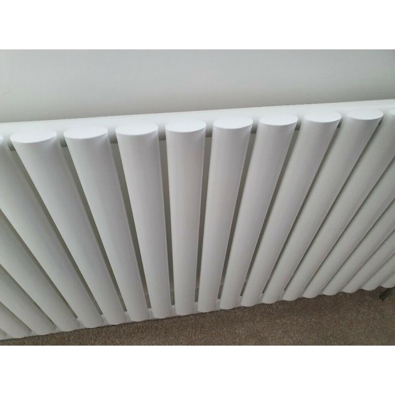 Milano Aruba designer Radiator 600 x 1180 White (single)