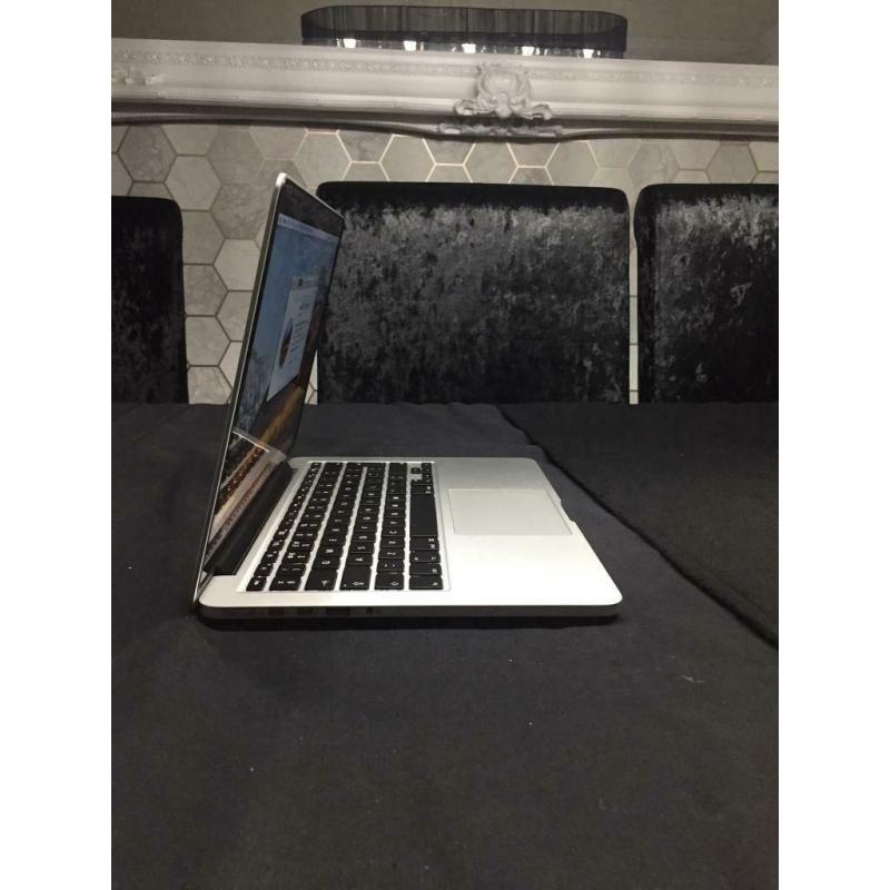 Apple MacBook Pro Retina 13? 2015 Intel Core I5 2.7Ghz 8GB RAM 256GB SSD