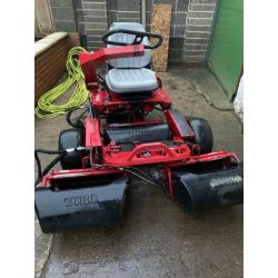TORO GREENSMASTER 300 TRIPLE CYLINDER MOWER