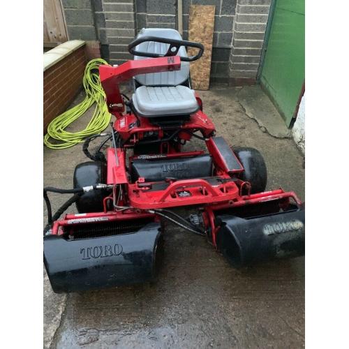 TORO GREENSMASTER 300 TRIPLE CYLINDER MOWER