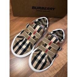 Baby Burberry Markham Check Print Canvas Trainers UK3 In Box