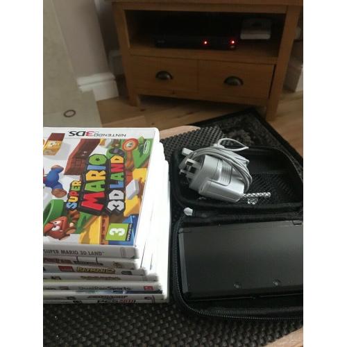 AS NEW 3DS WITH 3DS GAMES PEN AND CHARGER PLUS CASE