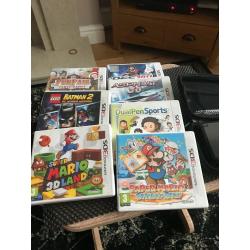 AS NEW 3DS WITH 3DS GAMES PEN AND CHARGER PLUS CASE
