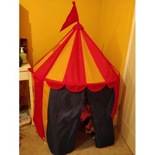 Play tent