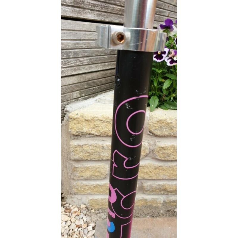 Pink and Black Micro Maxi Scooter