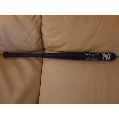NY Yankees mini baseball bat