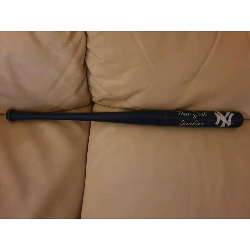 NY Yankees mini baseball bat