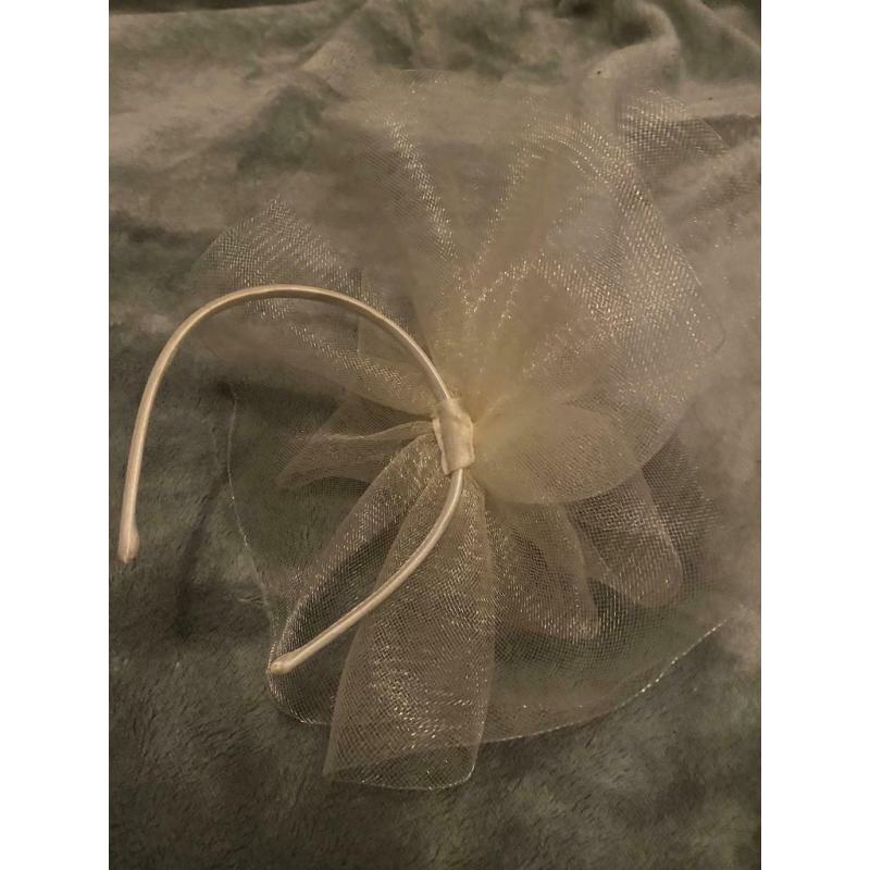 Cream Accessorize Fascinator