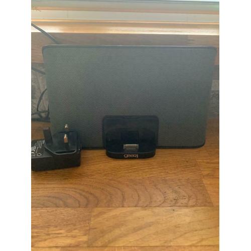 Speaker - Gear 4 - iPhone 4 dock