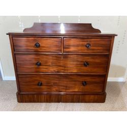 Victorian chest of drawers