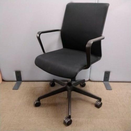 Senator Circo CR2, Black Mesh Office Chair, Height Adjustable, Armrests