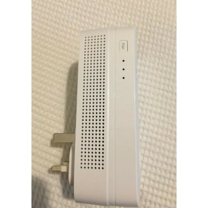Two TP-LINK (TL-PA8010P) Passthrough Powerline WiFi Extender