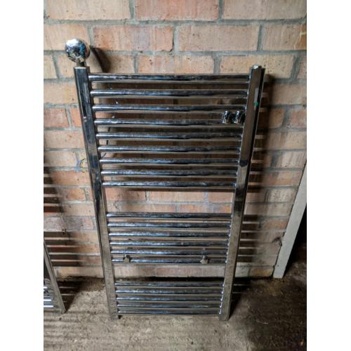 Electric towel rail