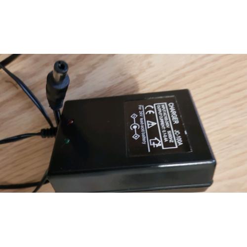 Electric scooter charger (24volt)