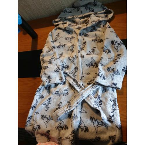 Boys dressing gown age 8 years
