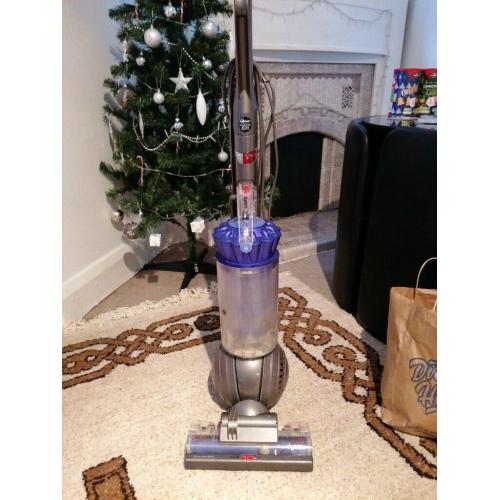 EXCELLENT DYSON DC41 BALL VACUUM CLEANER