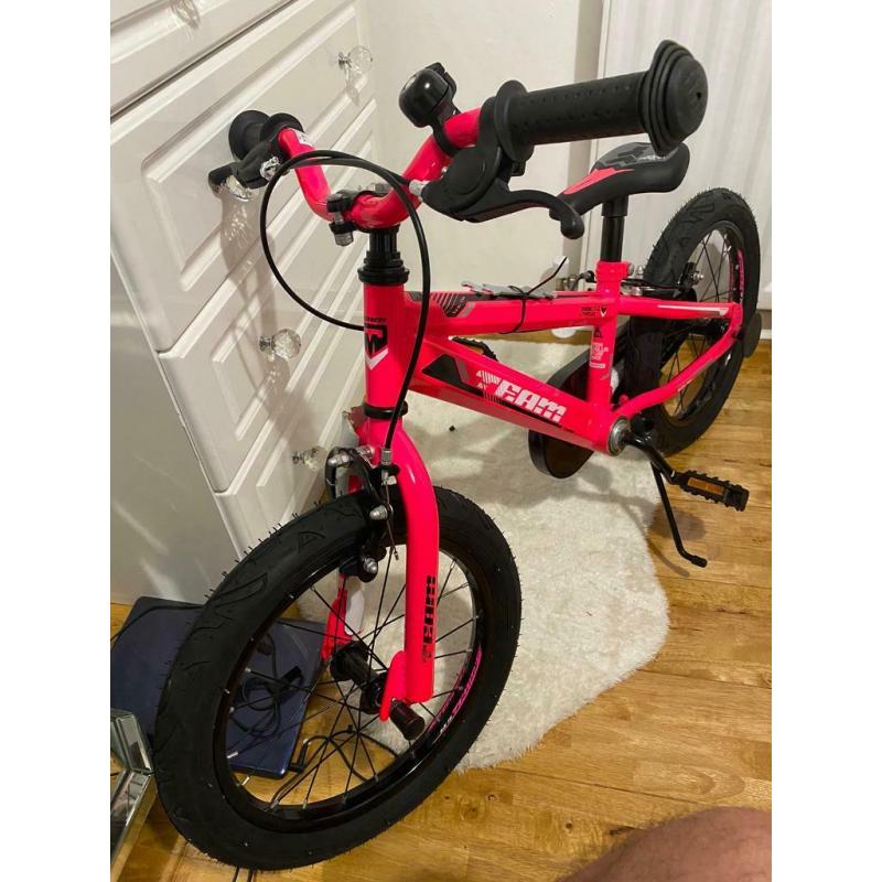 Girls bike , brand new