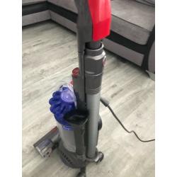 DYSON DC 40