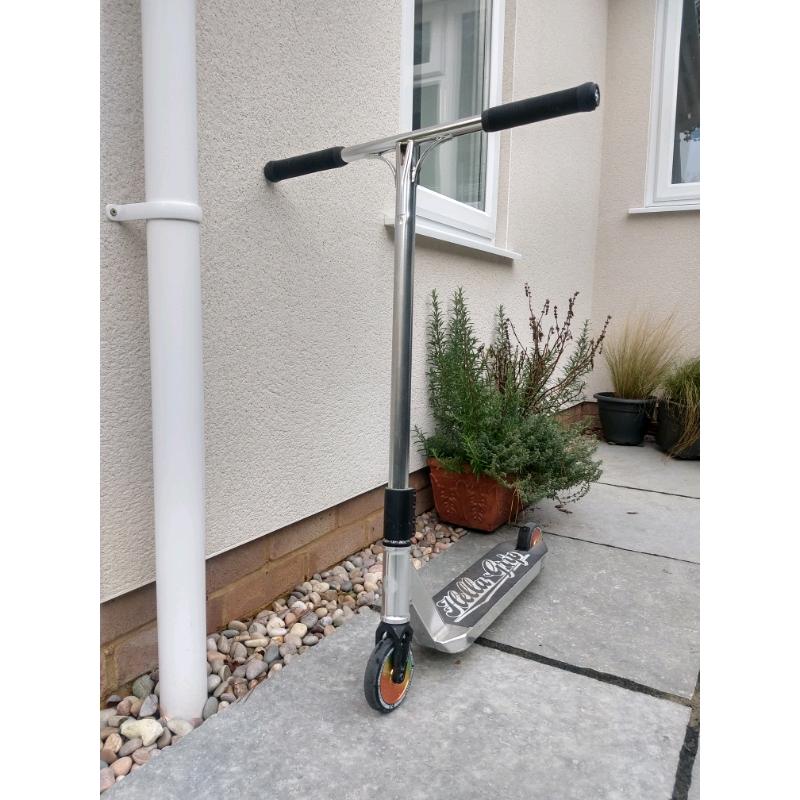 Urban Artt Primo V2 Custom Pro Scooter