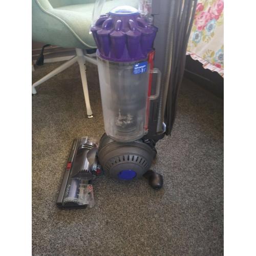 Dyson dc40 upright vacuum cleaner hoover