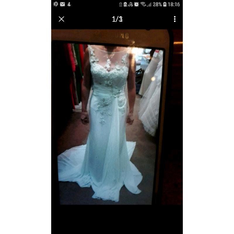 Wedding dress