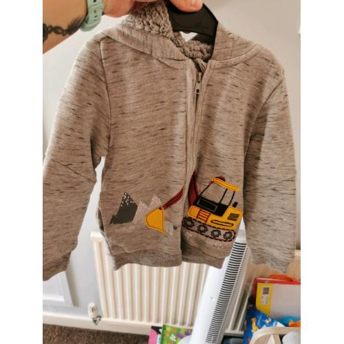 Boys hoodie size 4-5 years