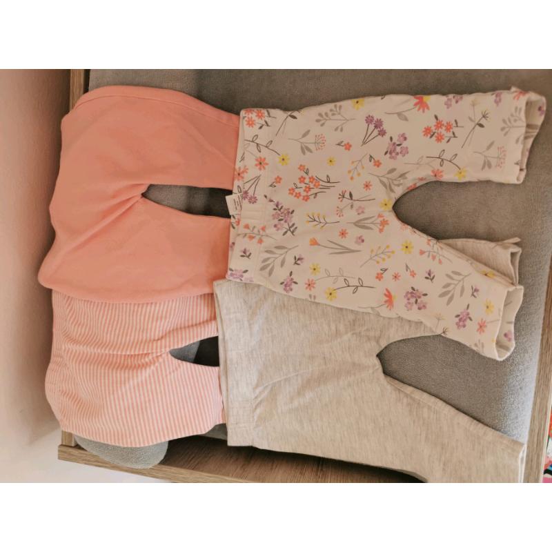 Baby girls leggings size 0-3 months