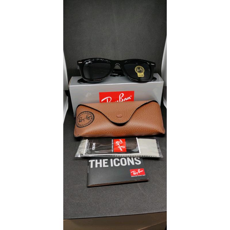 Ray-ban wayfarer sunglasses gloss black