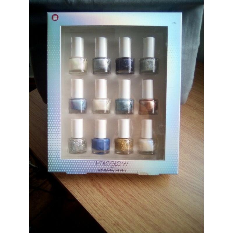 Boxed nail polishes