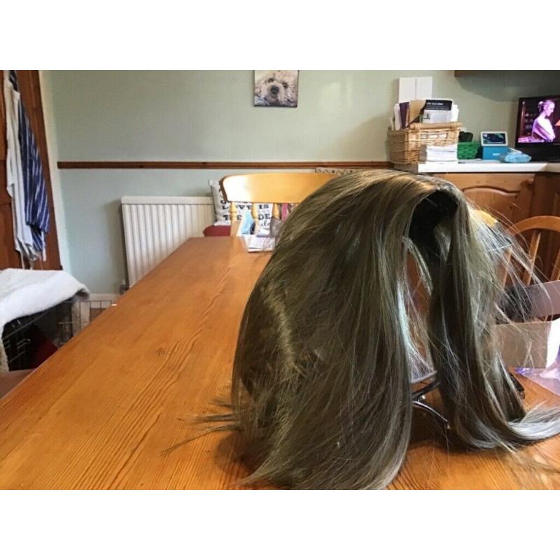 Hair topper light brown