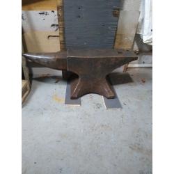 Blacksmiths anvil 150kg 3cwt