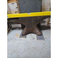Blacksmiths anvil 150kg 3cwt