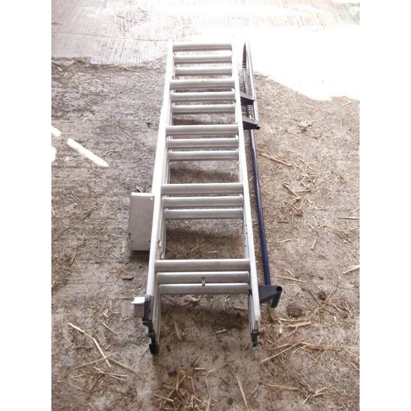 ATTIC / LOFT LADDER