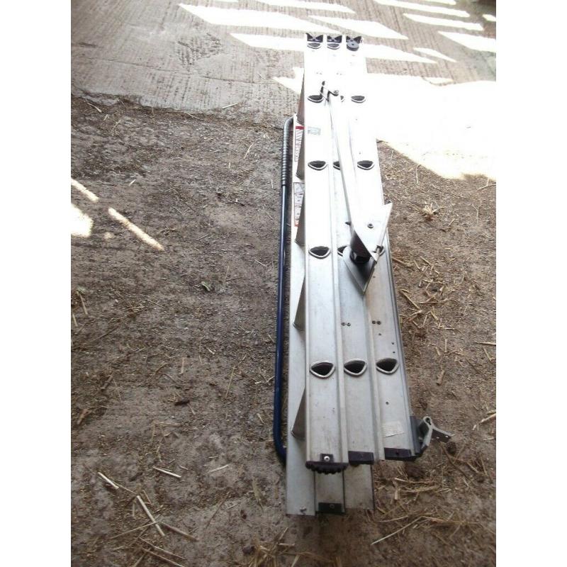 ATTIC / LOFT LADDER