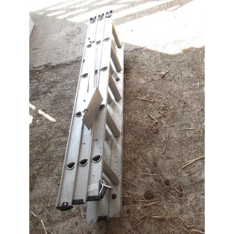 ATTIC / LOFT LADDER