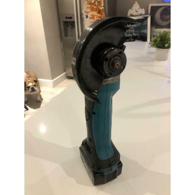 Makita grinder and battery