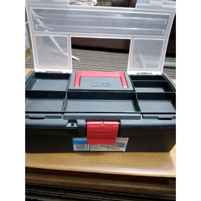14 inches plastic toolbox in very good condition