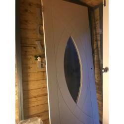 Solid wood and shaped glass internal door