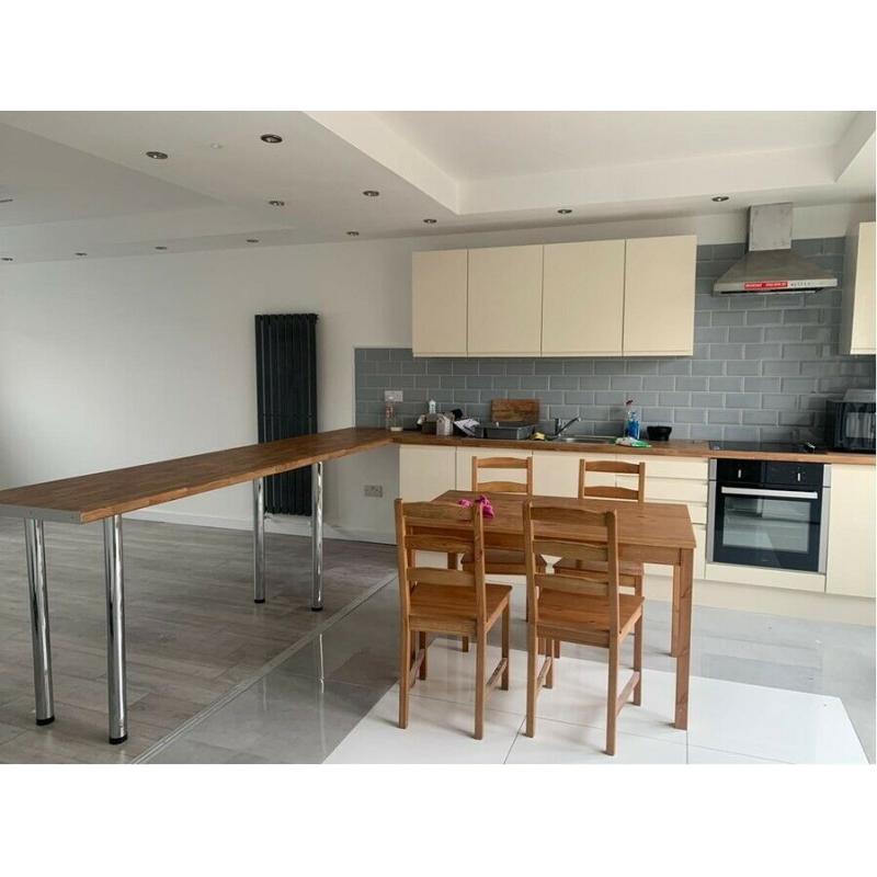 Bolton - Newly Renovated Freehold Detached Property - 7 Bed En-Suite HMO - Click for more info