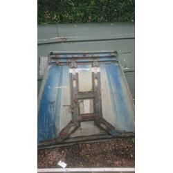 Land rover bonnet
