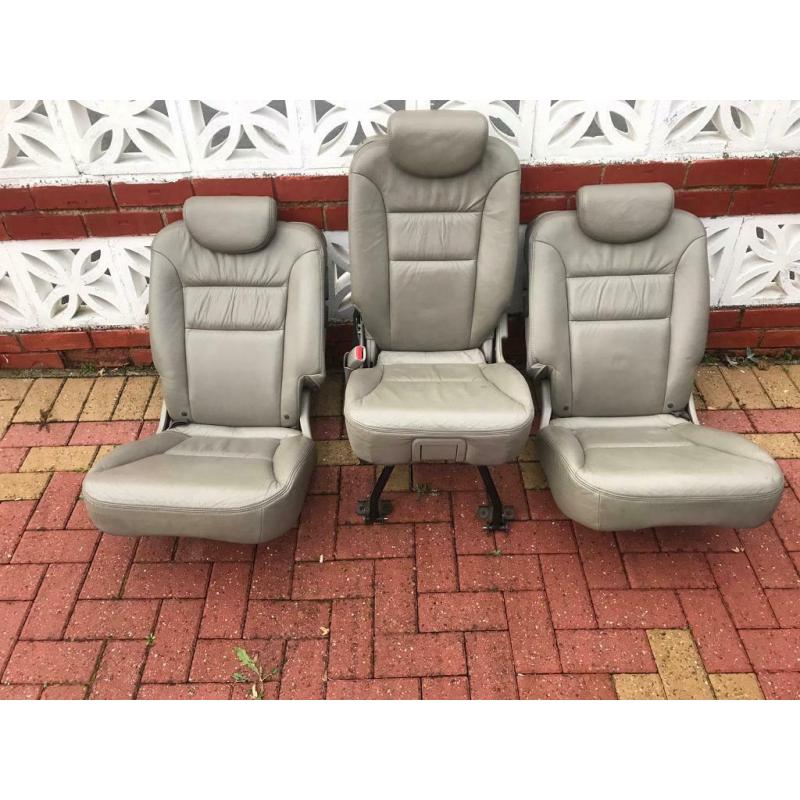 Honda frv breaking seats