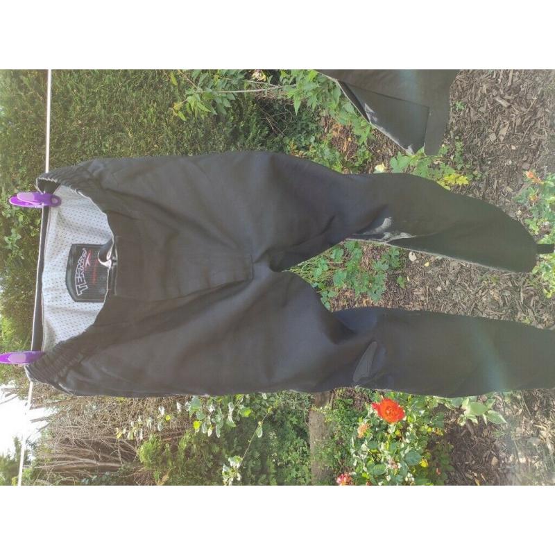 Motorcycle trousers