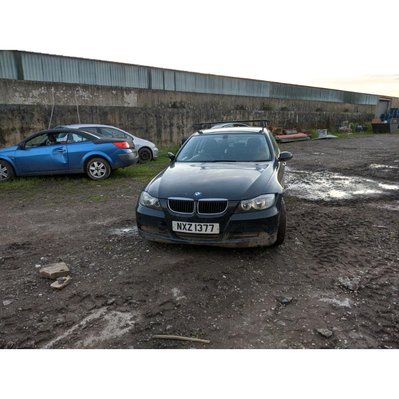 2006 BMW E90 320i breaking